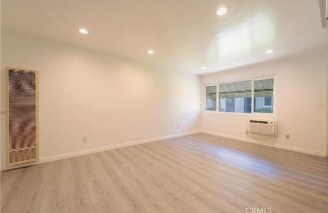 5593 Pioneer Boulevard photos photos