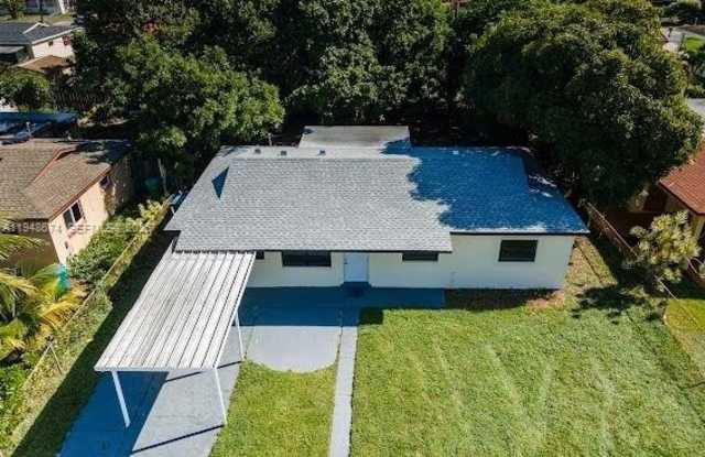 1508 NW 32nd Ave photos photos