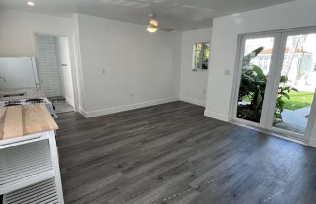 912 Euclid Ave photos photos
