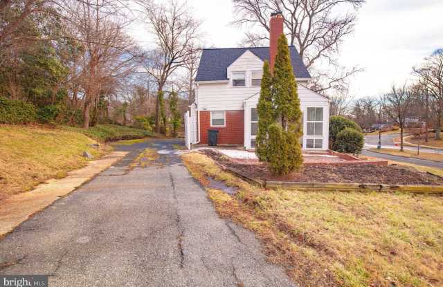 5810 GREENLEAF Road Gallery 3