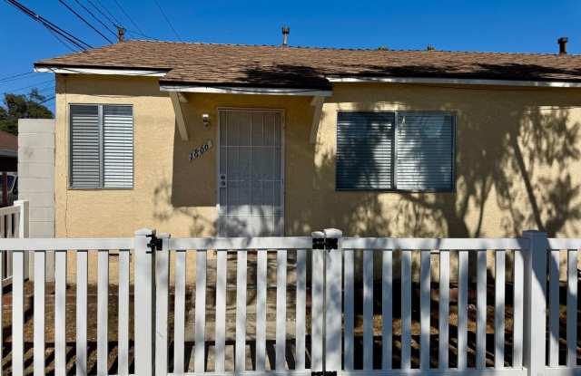 1465 W. Parade St photos photos