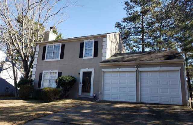 1796 Crestwood Drive NW Gallery 2
