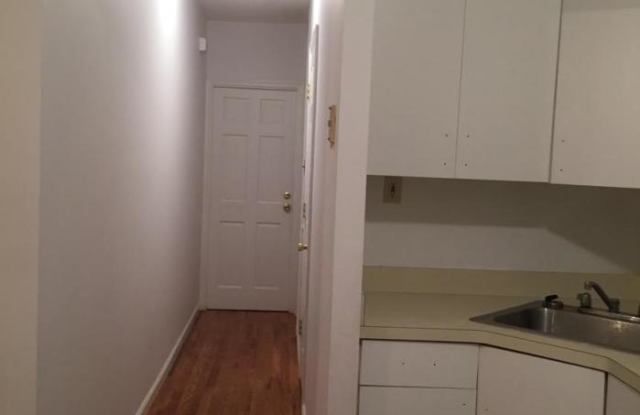 64-26 65 Place Gallery 2