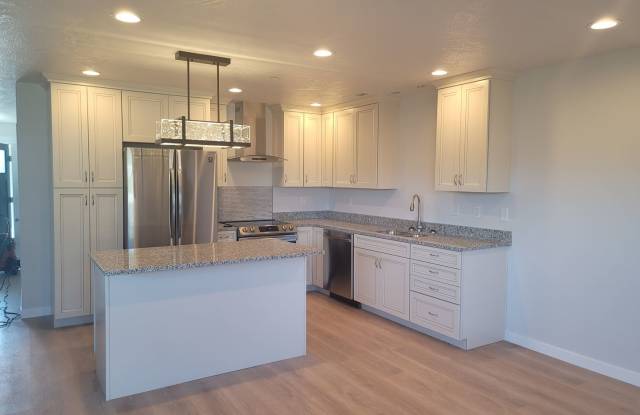 930 E St photos photos