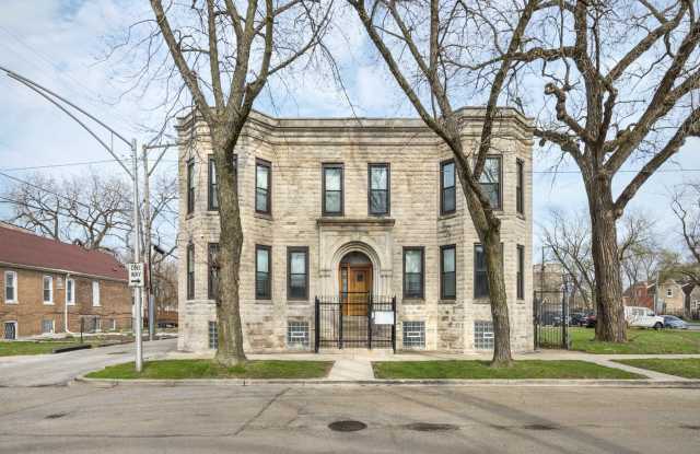 6649 S Rhodes Avenue photos photos