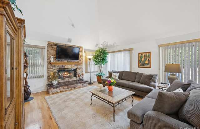 126 Malloy Drive Gallery 3