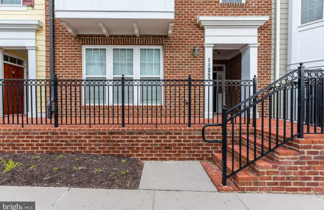 11253-2 CHASE ST #104 Gallery 2