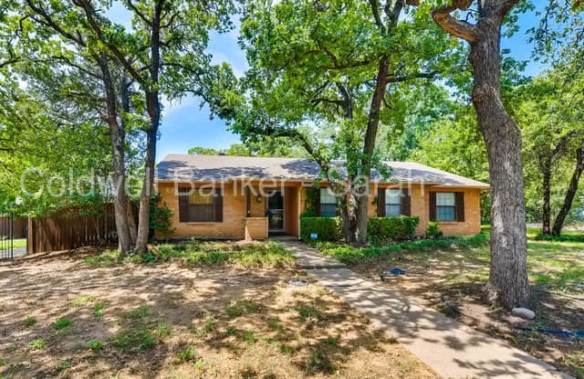 621 Cimarron Trail - 621 Cimarron Trail, Southlake, TX 76092