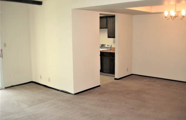 4077 S 685 E Unit H Old Farm Condos Gallery 4