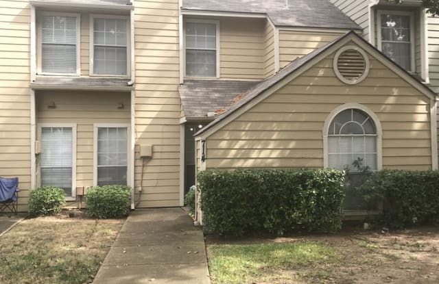 714 Bel Aire Crest - 714 Bel Aire Crest, Irving, TX 75061