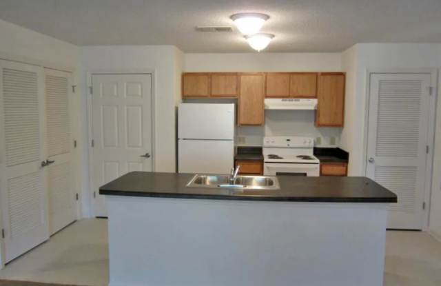 Lamar Crossing - Affordable Housing Gallery 3