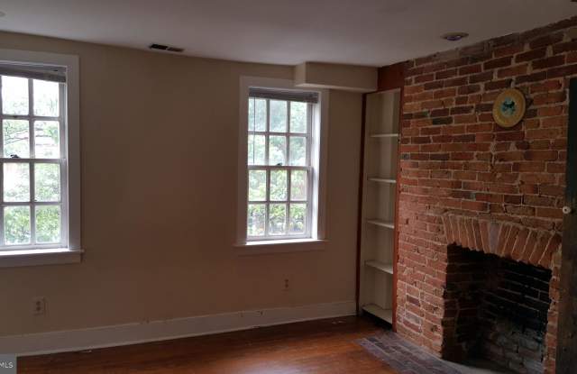 506 S WASHINGTON STREET Gallery 3