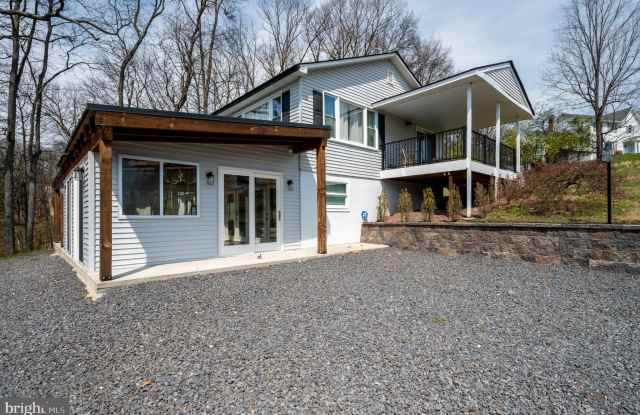 1342 STAG Drive Gallery 3