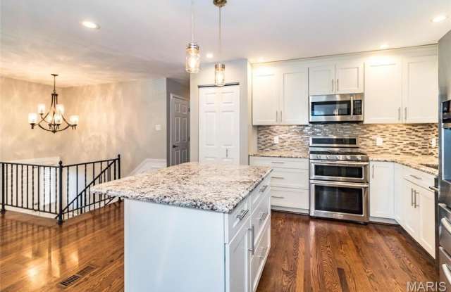 123 Oakside Lane - 123 Oakside Lane, Kirkwood, MO 63122 123 Oakside Lane - 123 Oakside Lane, Kirkwood, MO 63122