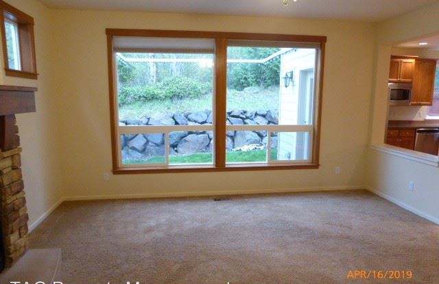 2532 Larchmount Dr NE Gallery 3