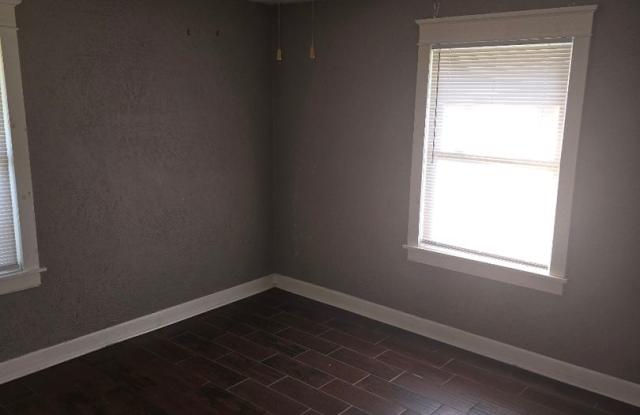 Everything You Need 2 Bedroom Home Gallery 4