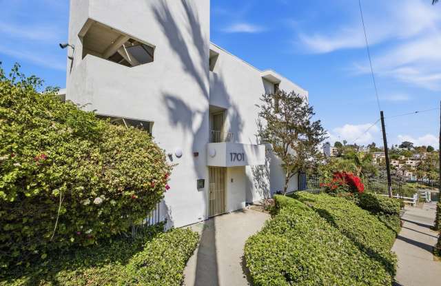 Stunning Echo Park 2 Bed / 1 Bath with Breathtaking Lake Views photos photos