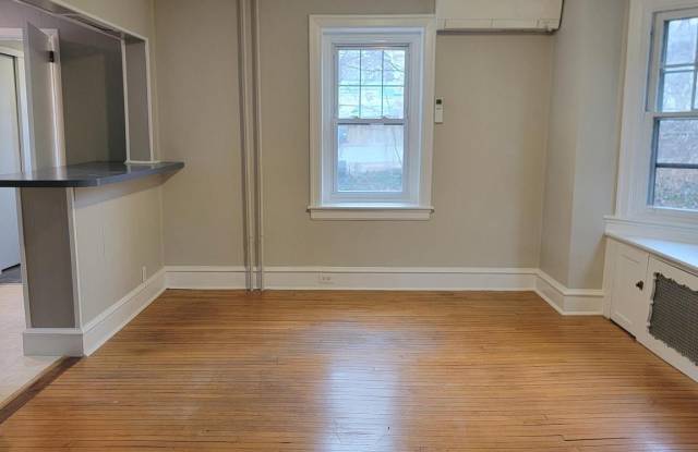 523 S WOODBINE AVENUE Gallery 4