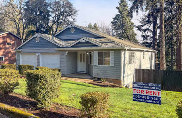 Large Home Overlooking Clark Creek Park ~ Lorian 3200 photos photos