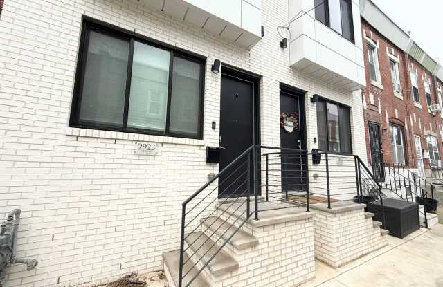 Stunning 4-Bedroom Townhome in Grays Ferry! Available NOW! photos photos Stunning 4-Bedroom Townhome in Grays Ferry! Available NOW! photos photos