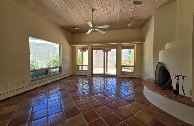 2844 Plaza Amarilla - 2844 Plaza Amarilla, Santa Fe, NM 87507
