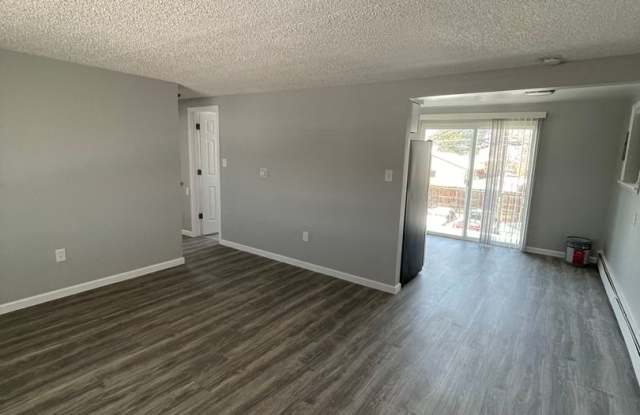 Chatfield Lake Apts. - $0 March Rent! Move in Anytime! No Rent Until April 1st, 2026! photos photos