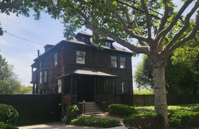 2058 Oakland Ave - 2058 Oakland Avenue, Piedmont, CA 94611