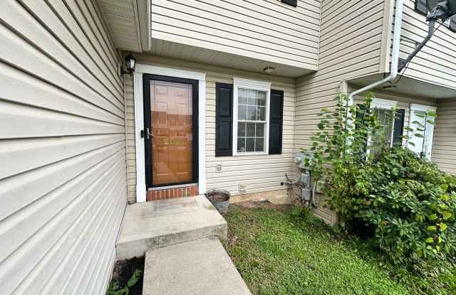 Welcome Home to 206 Lighthouse Drive! Gallery 3