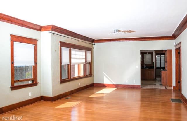 321 Wisconsin Avenue - 321 Wisconsin Avenue, Long Beach, CA 90814