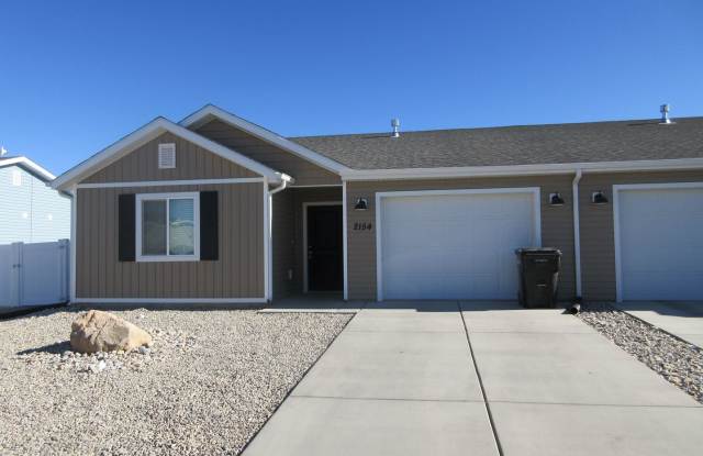 Move-In Discount!!!  3 Bed - 2 Bath Newer Construction Single Level Twin Home photos photos