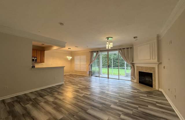 11189 CASTLEMAIN Circle Gallery 4