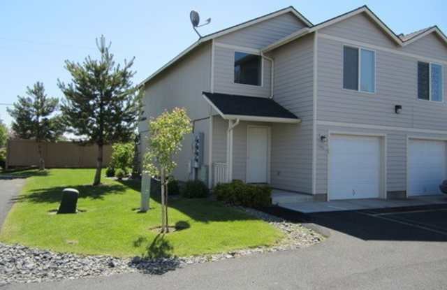 2 Bedroom Townhome in SW Redmond! photos photos