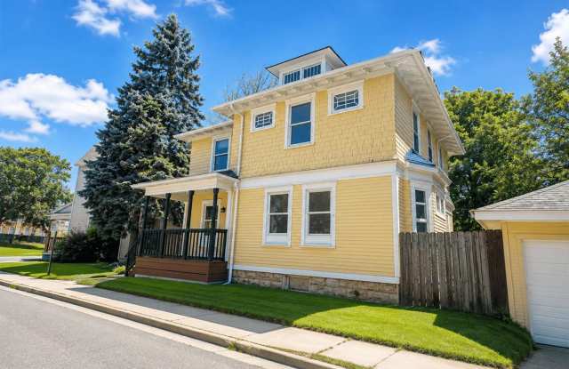 534 Geyer St photos photos