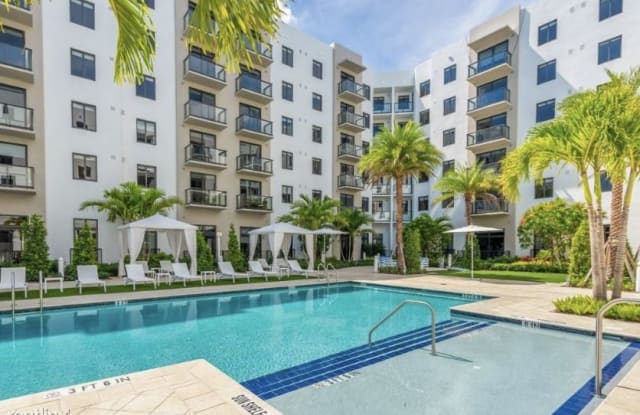 14075 Biscayne Blvd - 14075 Biscayne Boulevard, North Miami Beach, FL 33181