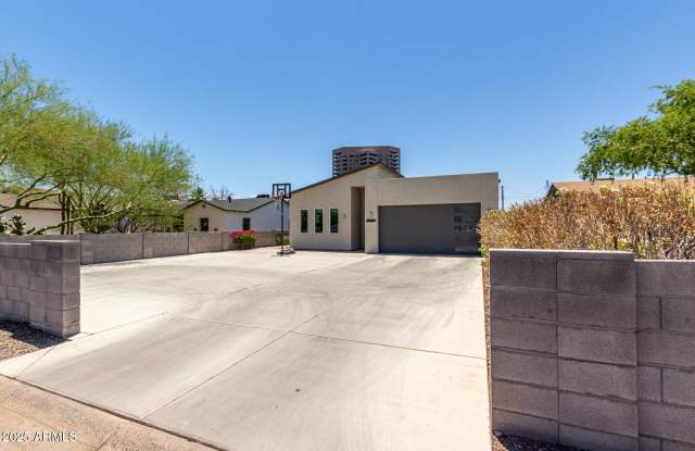 1005 E WELDON Avenue photos photos