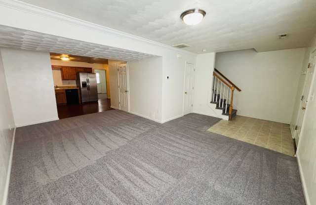4 Bedroom, 3.5 Bath Townhouse Gallery 4