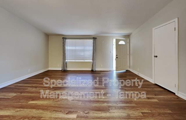 13426 Tyringham St Gallery 2