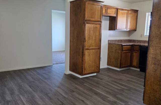 7217 Cranbrook Ave. - House Gallery 4