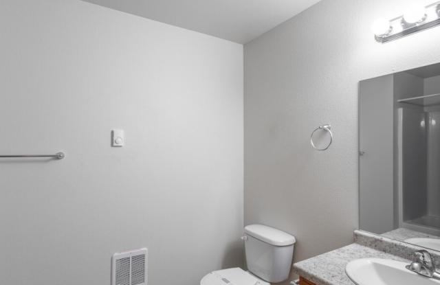 109-213 SW 7th St Unit D12 photos photos