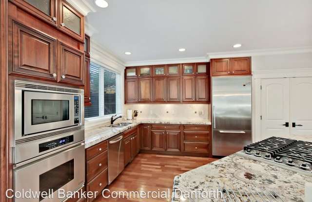 823 Kirkland Way Gallery 4