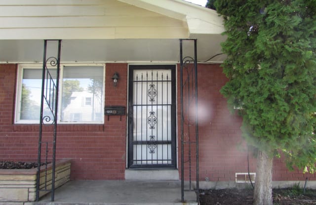 1213 W. 400 N. Gallery 4