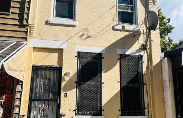 2911 N 9TH Street Gallery 1