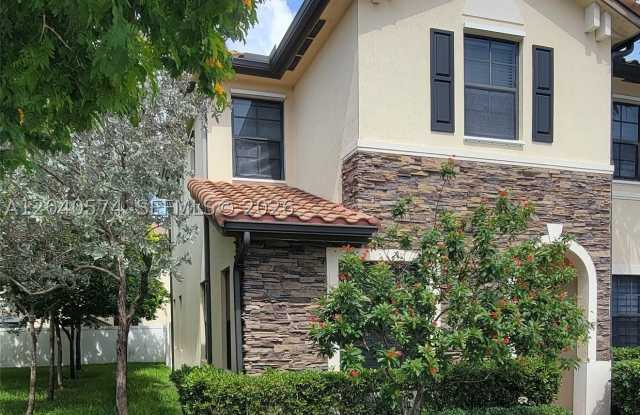 8872 W 35th Ct Gallery 4