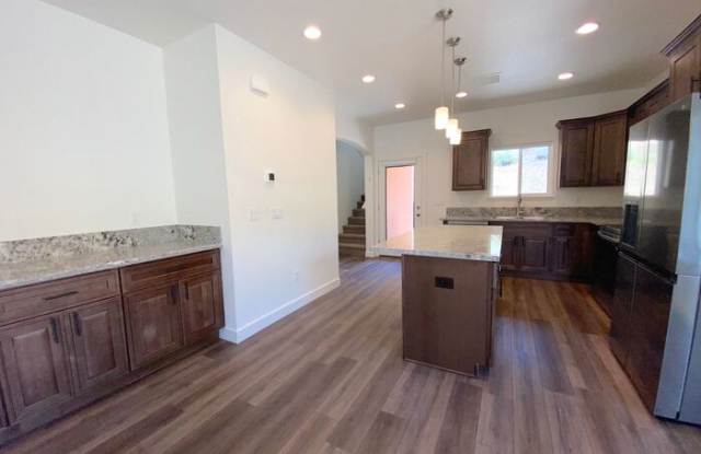 1228 Wild Oak Court Gallery 3