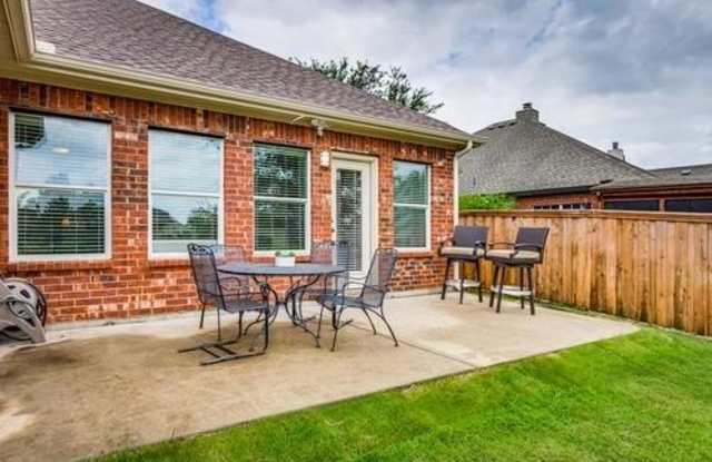 8255 Robertson Drive Gallery 2