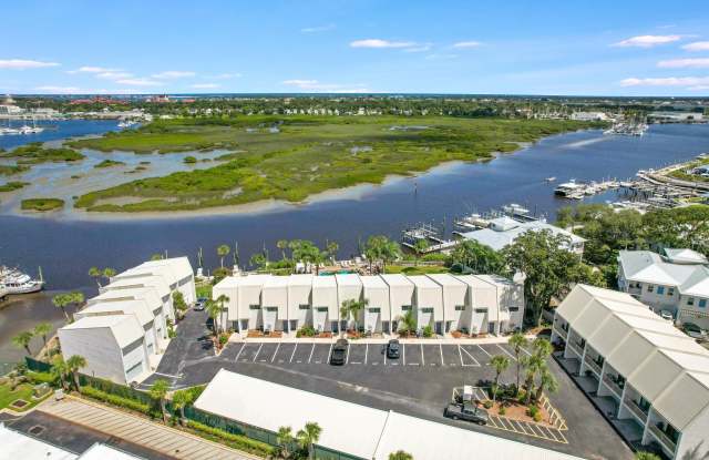 925 S Ponce De Leon Blvd photos photos