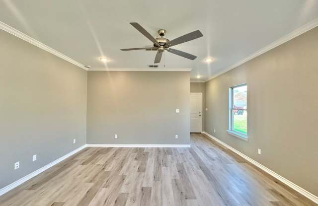 3 Bedroom 2.5 Bathroom Townhomes at Villa Rosa! Gallery 4