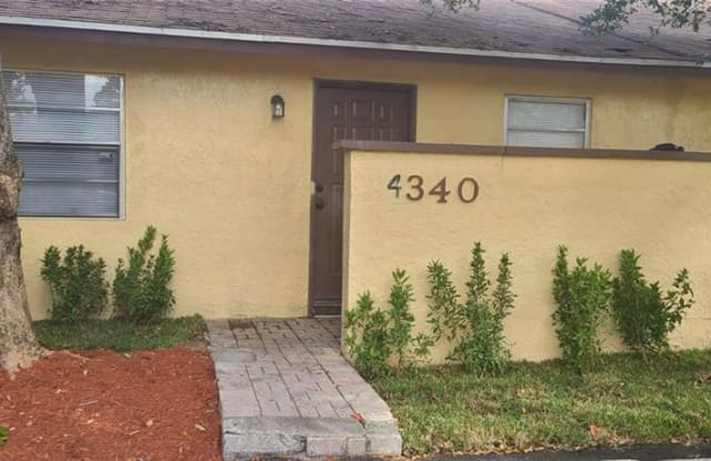 4340 NW 6th Ave - 4340 Northwest 6th Avenue, Deerfield Beach, FL 33064