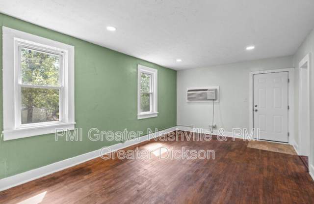 212 1/2 West End Ave Gallery 2