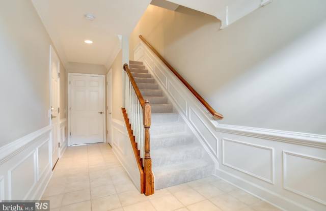 2159 OBERLIN Drive Gallery 2